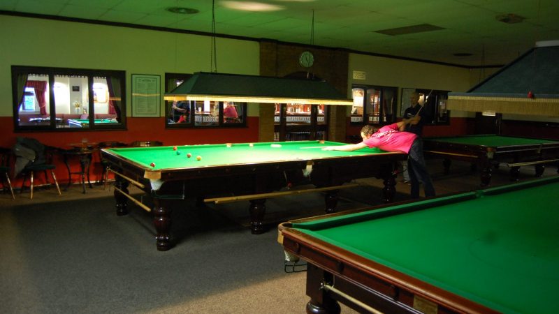 An easy win for Steve at Triple S Snooker Club